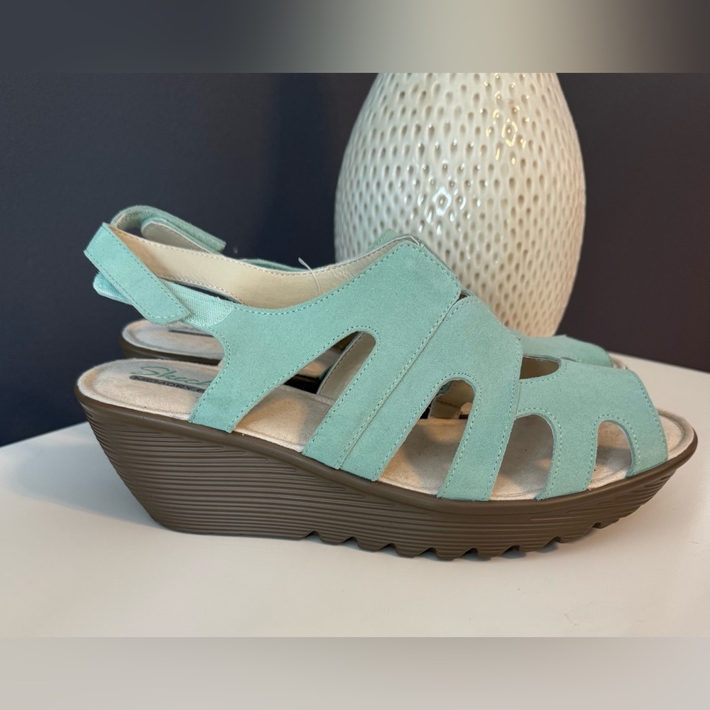 Skechers Memory Foam Comfort Suede Peep Toe Slingback Sandal Wedge New Size 11